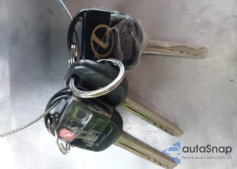 1998 Lexus Lx 470 z USA, uszkodzony, nr VIN JT6HT00W9W0007768